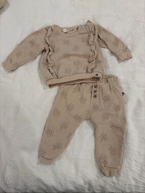 Beige Floral Kids Matching Set - Ruffle Sweatshirt & Joggers